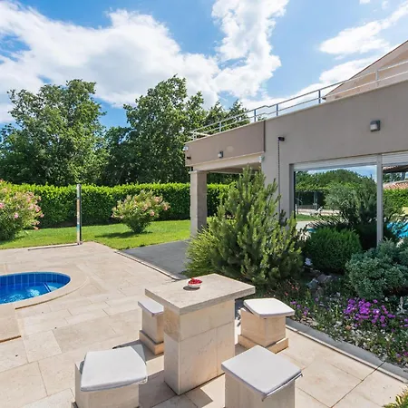 Fantasia Holiday home *