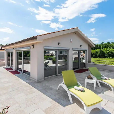 Holiday home Fantasia Pula